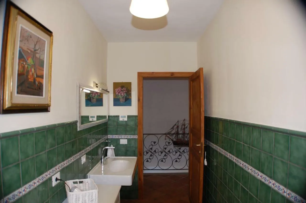 *** Konukevi B&B Il Melo Cotogno Rio Marina İtalya